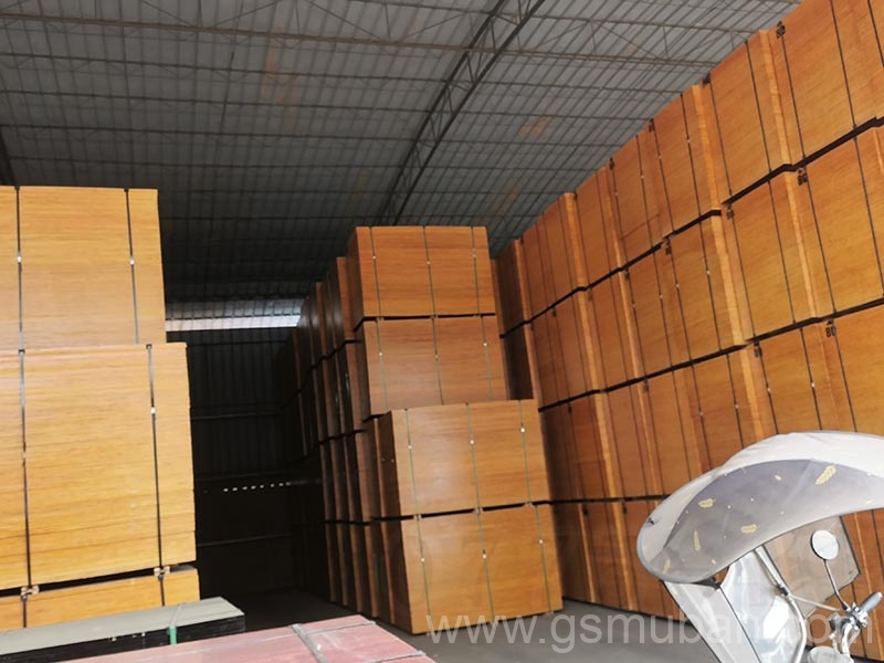 工地上的模板多少錢(qián)一張?多用2-3次，降低成本