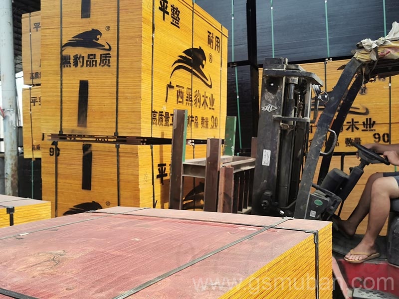 木工模板多少錢一平方?更省地完成工程