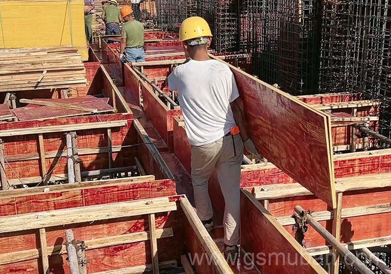 建筑木模板價(jià)格多少錢(qián)?清水面的價(jià)格為何高一點(diǎn)?