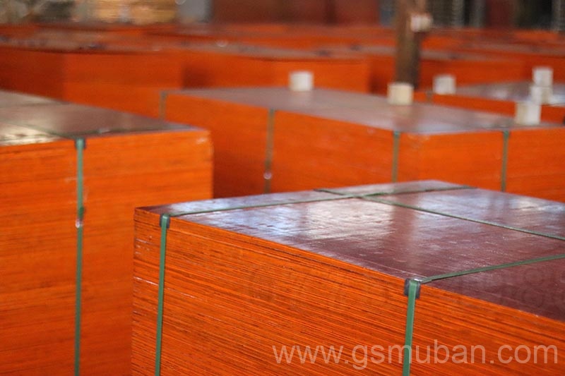 工地使用建筑模板的混凝土表面臟污怎么解決？